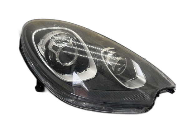 2015-2018 Porsche Macan Right Passenger Headlight OEM Xenon HID Lamp