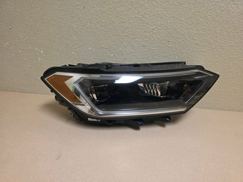 2019-2023 Volkswagen Jetta Right Headlight OEM LED Projector