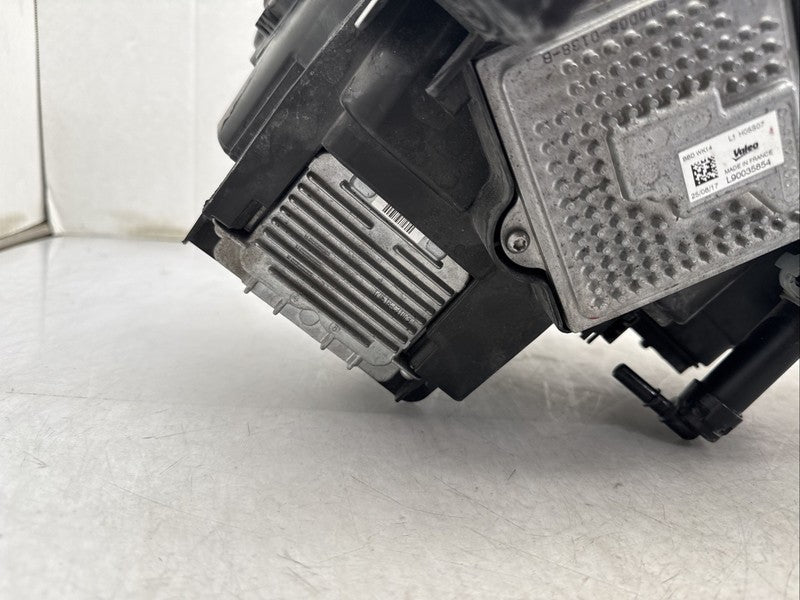 2019-2021 Jeep Grand Cherokee Right Passenger Headlight OEM Xenon HID