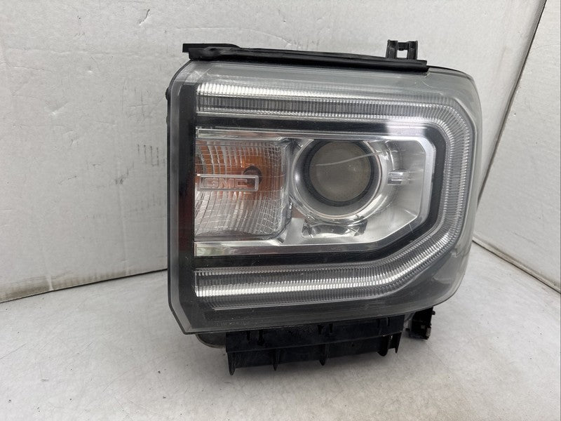 2016-2018 GMC Sierra 1500 Left Driver Headlight OEM Xenon HID 84046790