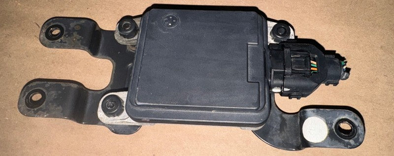 2019-20 Hyundai Santa Fe Radar Sensor Front Right OEM 99110-S2000