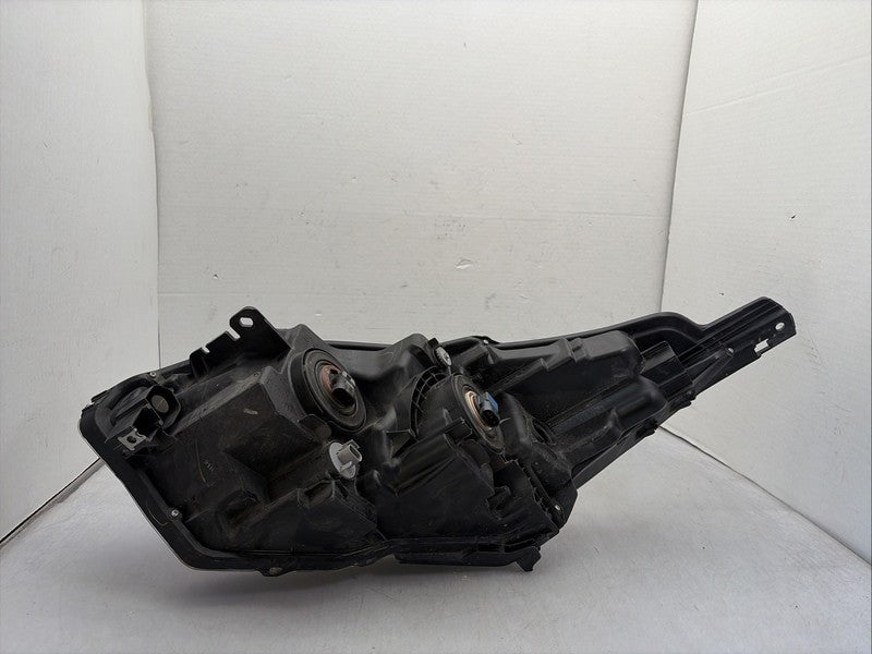 2019-2022 Honda HR-V Right RH Passenger Headlight OEM Halogen Lamp