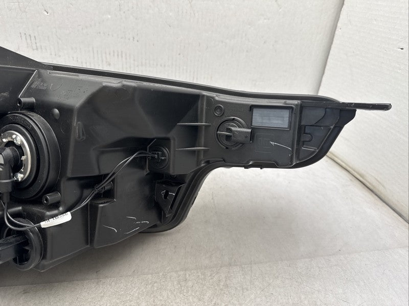 2023-2026 Chevy Colorado Left Driver Halogen Headlight OEM 86314796