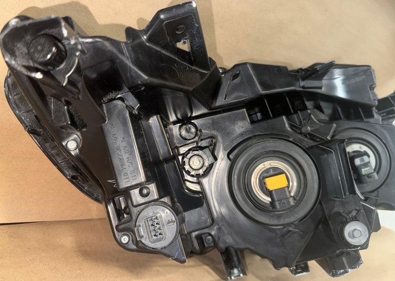 2016-19 Honda Pilot Ridgeline LH Headlight Halogen OEM