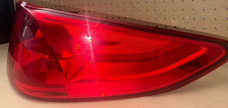2018-2021 Honda Odyssey Tail Light - Right (RH) OEM Halogen