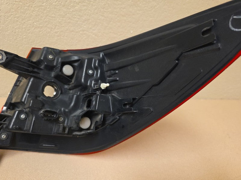 2015-2019 Subaru Outback Legacy LEFT Tail Light OEM
