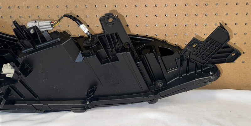 OEM 2021-2023 Nissan Rogue LH Driver Side Running Light Turn Signal La