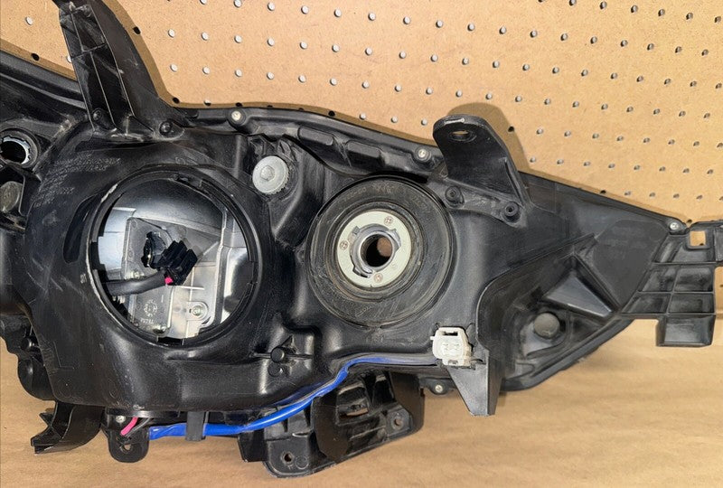 2014-2020 Toyota 4Runner Left Headlight Halogen OEM