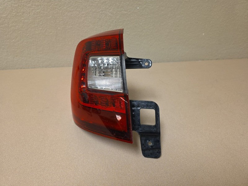 2015-2019 Subaru Outback Legacy LEFT Tail Light OEM