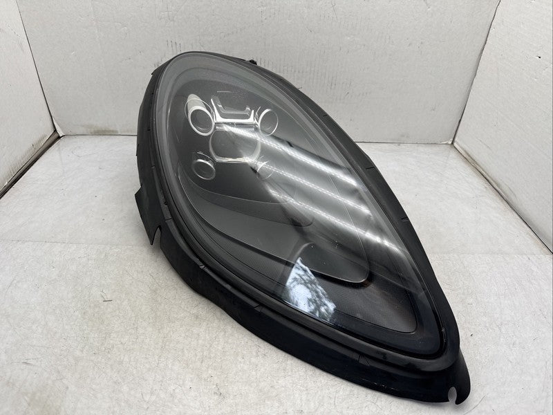 2019-2021 Porsche Macan Right Passenger Headlight OEM LED 95B 941 010