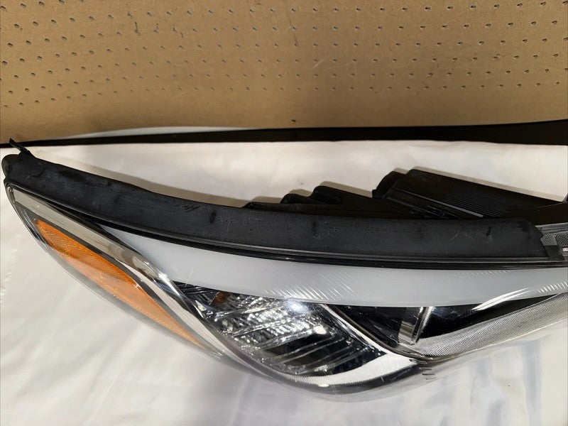 2015-2017 Hyundai Sonata Headlight RIGHT Halogen OEM 92102-C2000