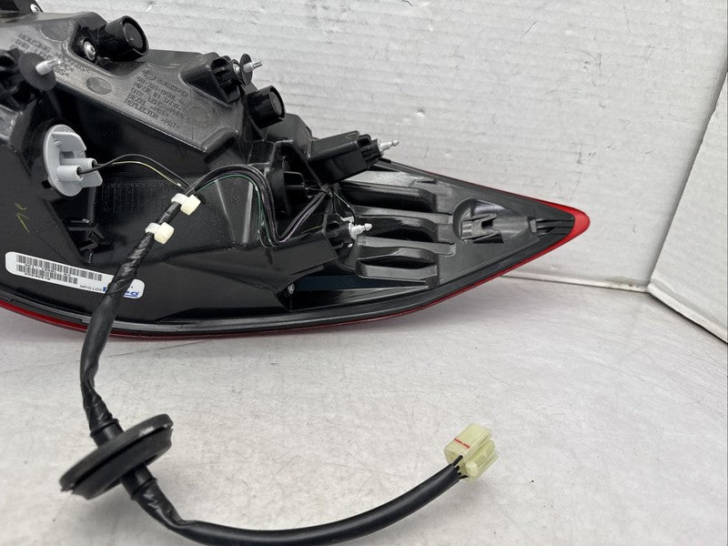 2019-2020 Hyundai Elantra Left Tail Light Halogen Brake Lamp