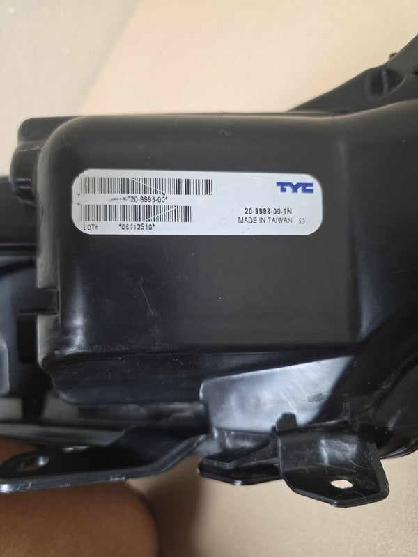 2018-2022 Toyota Camry Right Side LED Halogen Chrome Headlight