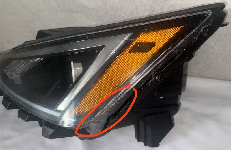 2019-2020 Hyundai Elantra Headlight Lamp - Right (Passenger Side)
