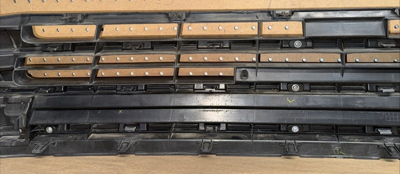 2016-2019 Toyota Highlander Front Lower Grille OEM