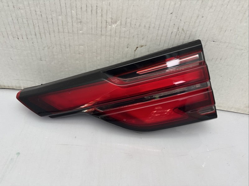 2022-2024 Chevrolet Traverse Right Tail Light RH Passenger LED OEM 851