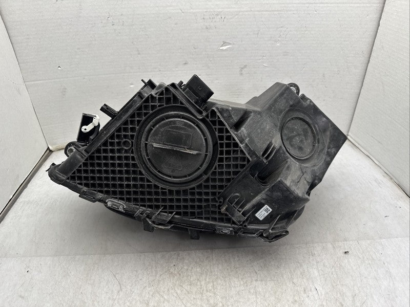 2020-2022 Mercedes Benz GLC300 Right Passenger OEM LED Headlight