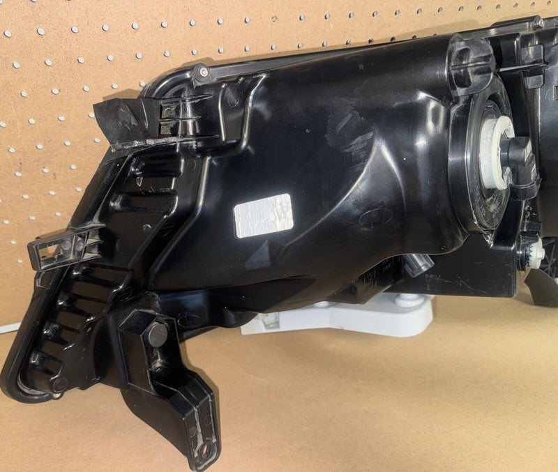 2013-16 Pathfinder Right Headlight Halogen OEM