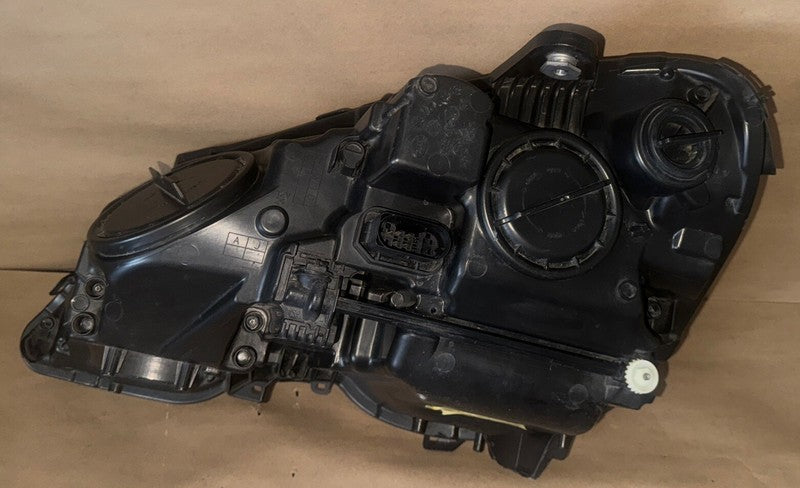 2010-2013 Mercedes W212 E350 Right Headlight Halogen OEM
