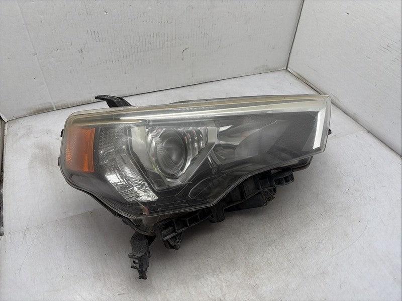 2021-2024 Toyota 4Runner Right Passenger Headlight OEM Halogen Lamp