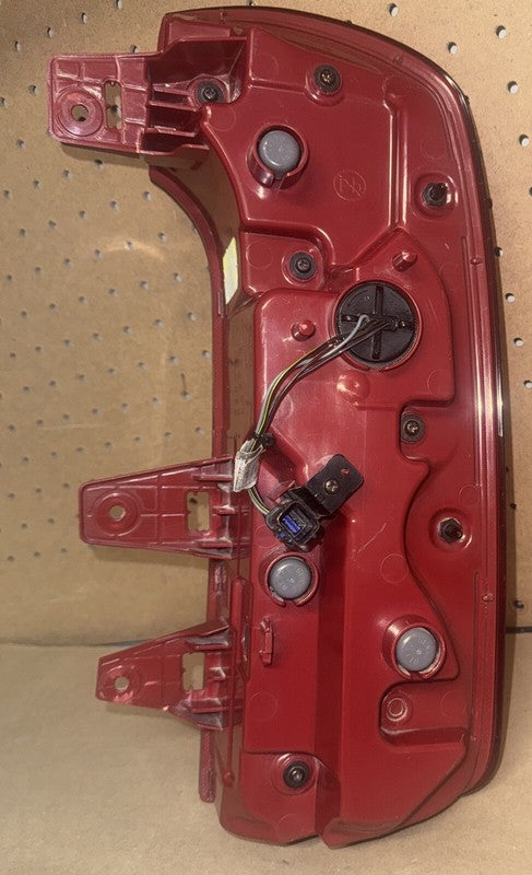 20-21 Telluride Rear Left Tail Light LED OEM