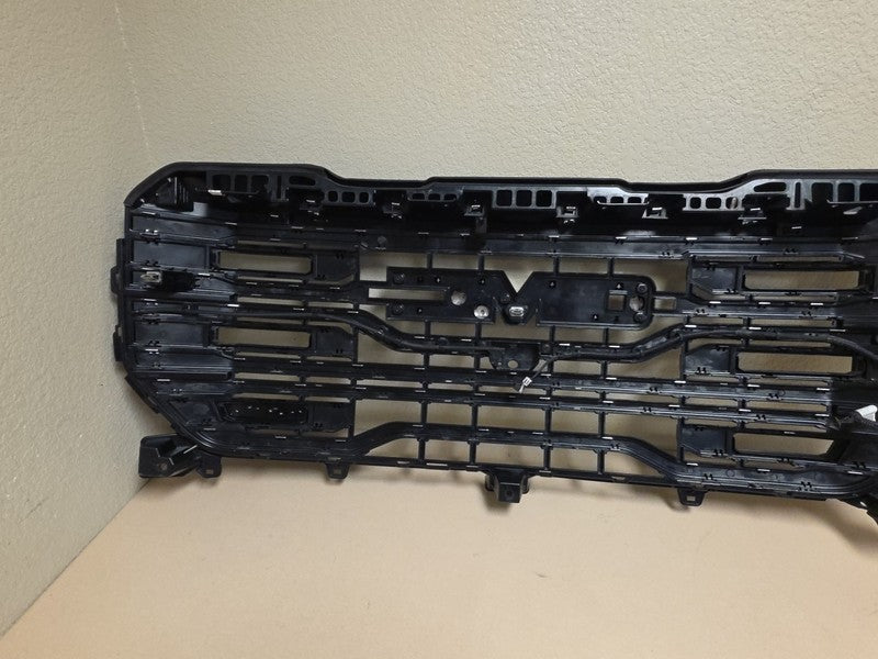 2022-2025 GMC Sierra 1500 AT4X Front Grille w/ Camera OEM 84878064
