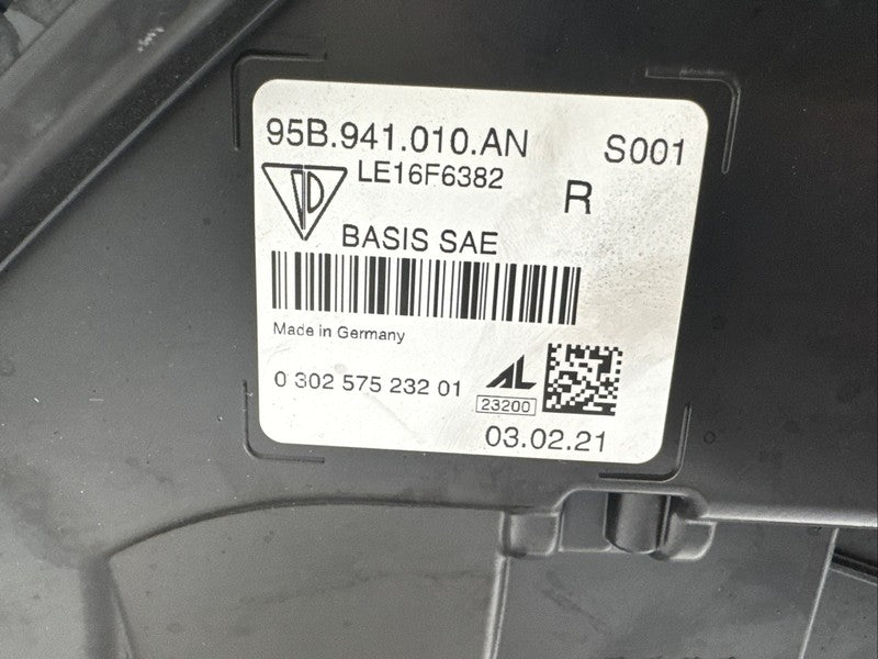 2019-2021 Porsche Macan Right Passenger Headlight OEM LED 95B 941 010