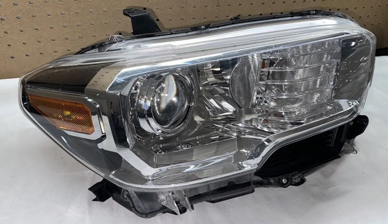 2016-2020 Toyota Tacoma Right Headlight Halogen OEM
