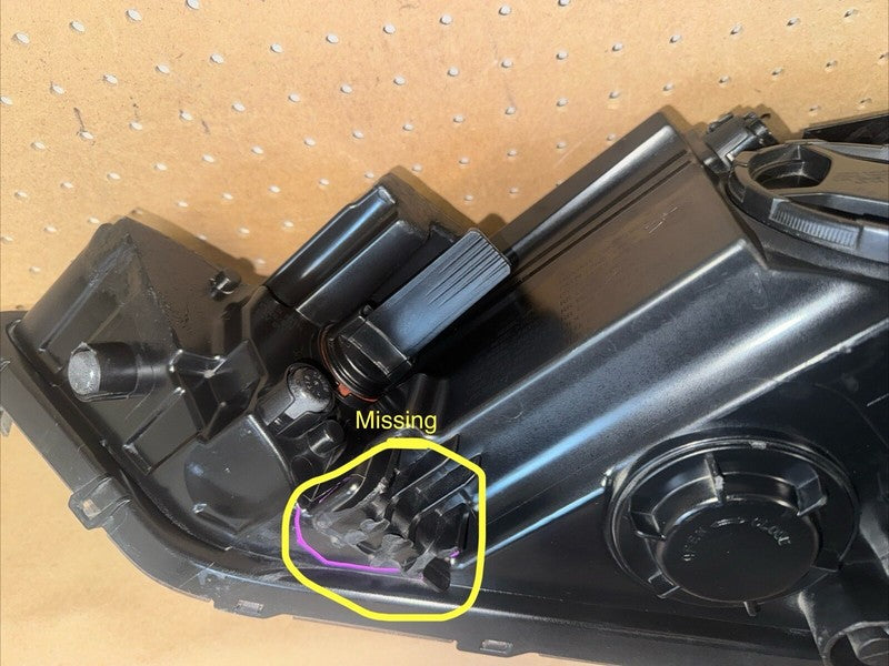 2019-2021 Hyundai Tucson RH Headlight Halogen LED OEM