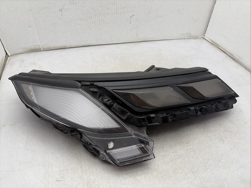 2023-2025 Hyundai Palisade Right Passenger Headlight OEM LED DRL 92208