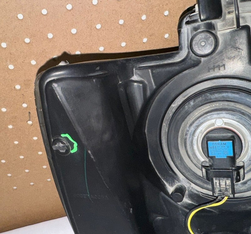 2007-2014 Tahoe Suburban Avalanche Left Side OEM 22853025