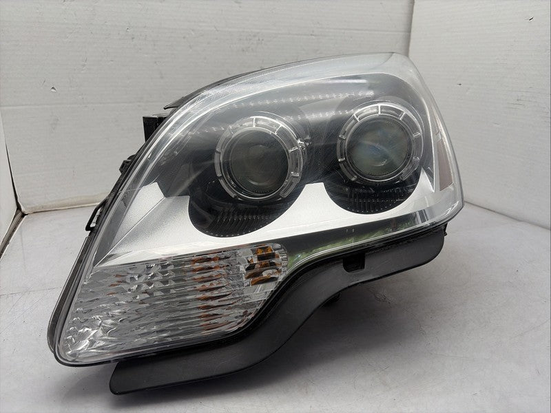 2007-2012 GMC Acadia Left Driver Headlight OEM Halogen Lamp