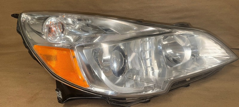 2010-2012 Subaru Legacy Right Headlight Halogen OEM 84001AJ00F