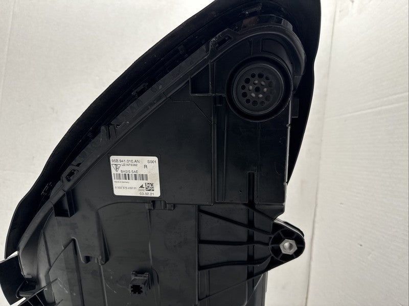 2019-2021 Porsche Macan Right Passenger Headlight OEM LED 95B 941 010