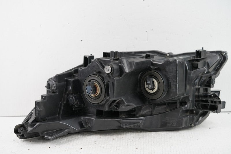 2016-2018 Honda Pilot Halogen Headlight OEM RH Passenger Right