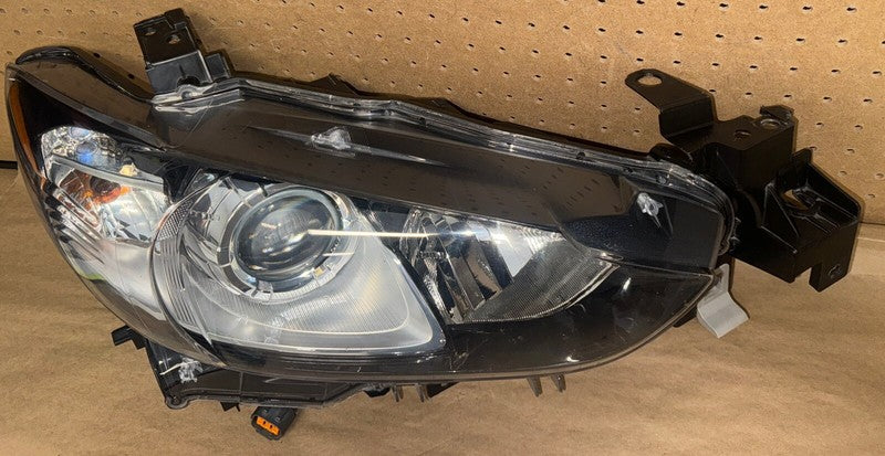 2014-2016 Mazda 6 Right Headlight Halogen OEM