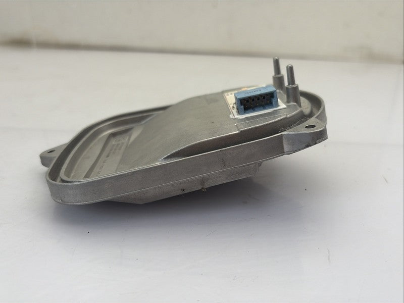 2017-2023 Mercedes GLC300 OEM Right Passenger LED Headlight Control Un