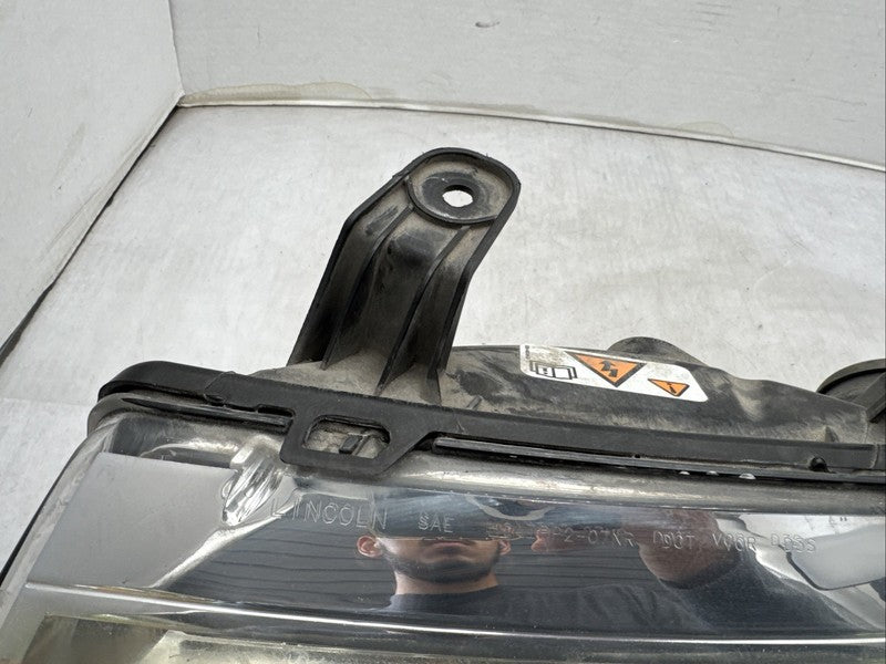 2007-2014 Lincoln Navigator Left Driver OEM Xenon HID Headlight