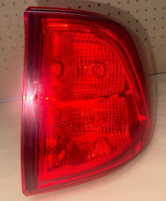 2018-2021 Honda Odyssey Tail Light - Right (RH) OEM Halogen