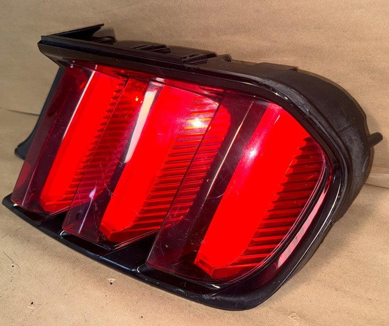 2015-2017 Ford Mustang RH Passenger Tail Light OEM C20R-11410