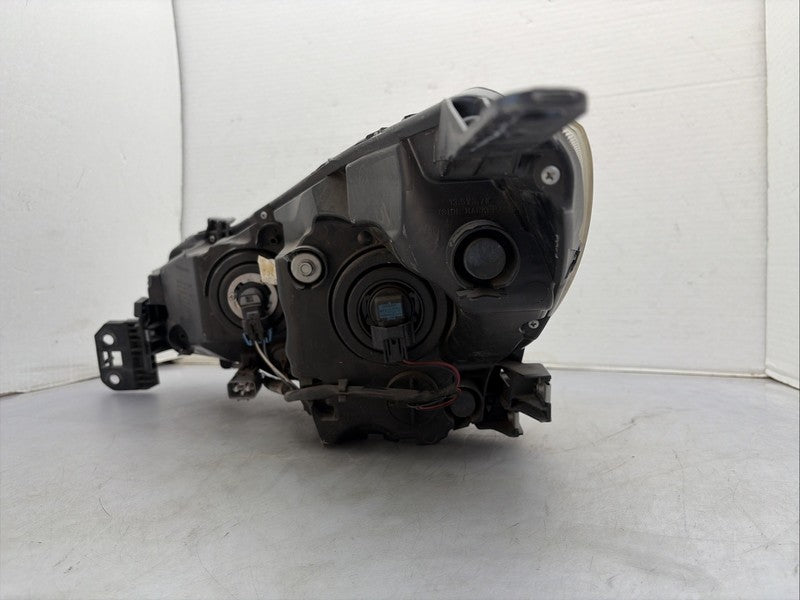 2018-2019 Subaru Legacy Outback Right Passenger Headlight OEM Halogen