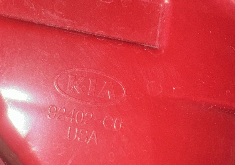 2016-2018 Kia Sorento Right Outer Tail Light OEM 92402-C6