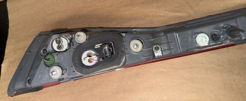 2021-2024 Hyundai Elantra SE Center Tail Light OEM Rear Lamp