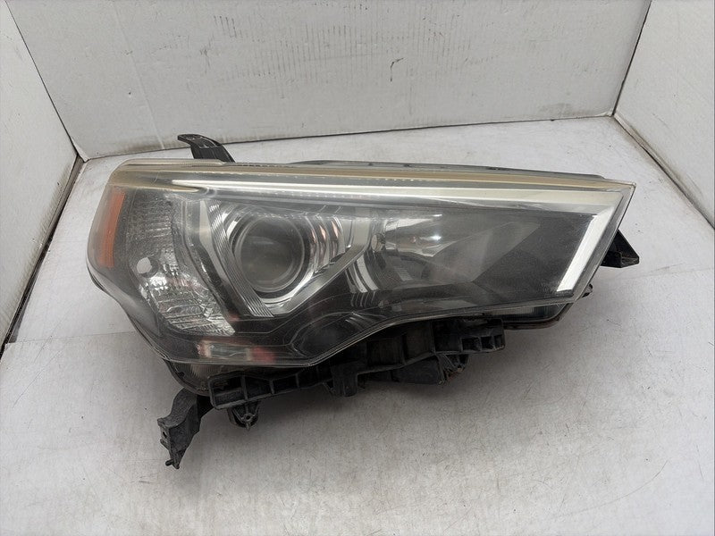 2021-2024 Toyota 4Runner Right Passenger Headlight OEM Halogen Lamp
