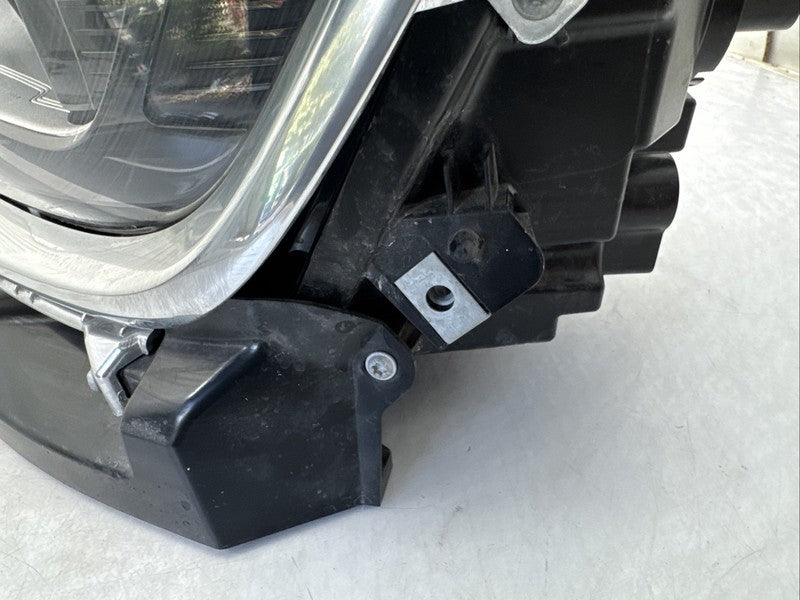 2019-2022 Jeep Grand Cherokee Left Headlight OEM Xenon HID