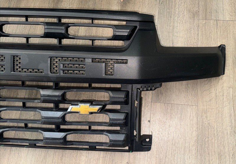 2019-2023 Silverado 1500 Grille OEM Trail Boss 23388716