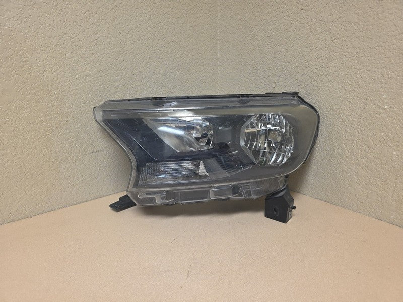 2019-2023 Ford Ranger Halogen Headlight Left Driver Side