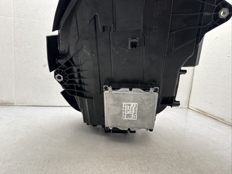 2019-2021 Porsche Macan Right Passenger Headlight OEM LED 95B 941 010