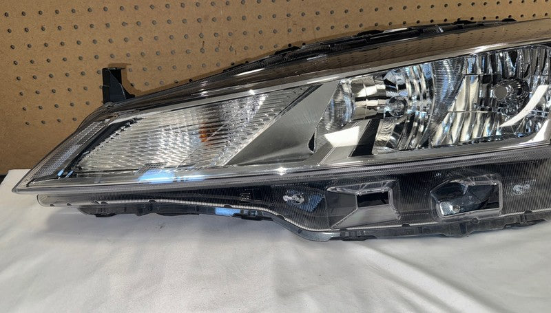2021-2023 Nissan Kicks Headlight LH Left Driver Side Halogen
