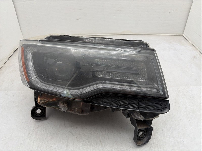 2014-2016 Jeep Grand Cherokee Passenger Headlight OEM HID AFS